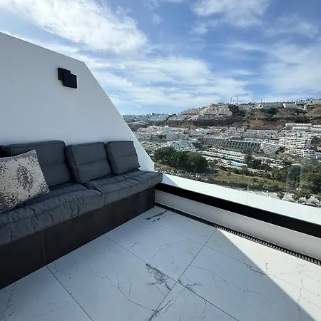 Leopard Rock E4 Puerto Rico (Gran Canaria)